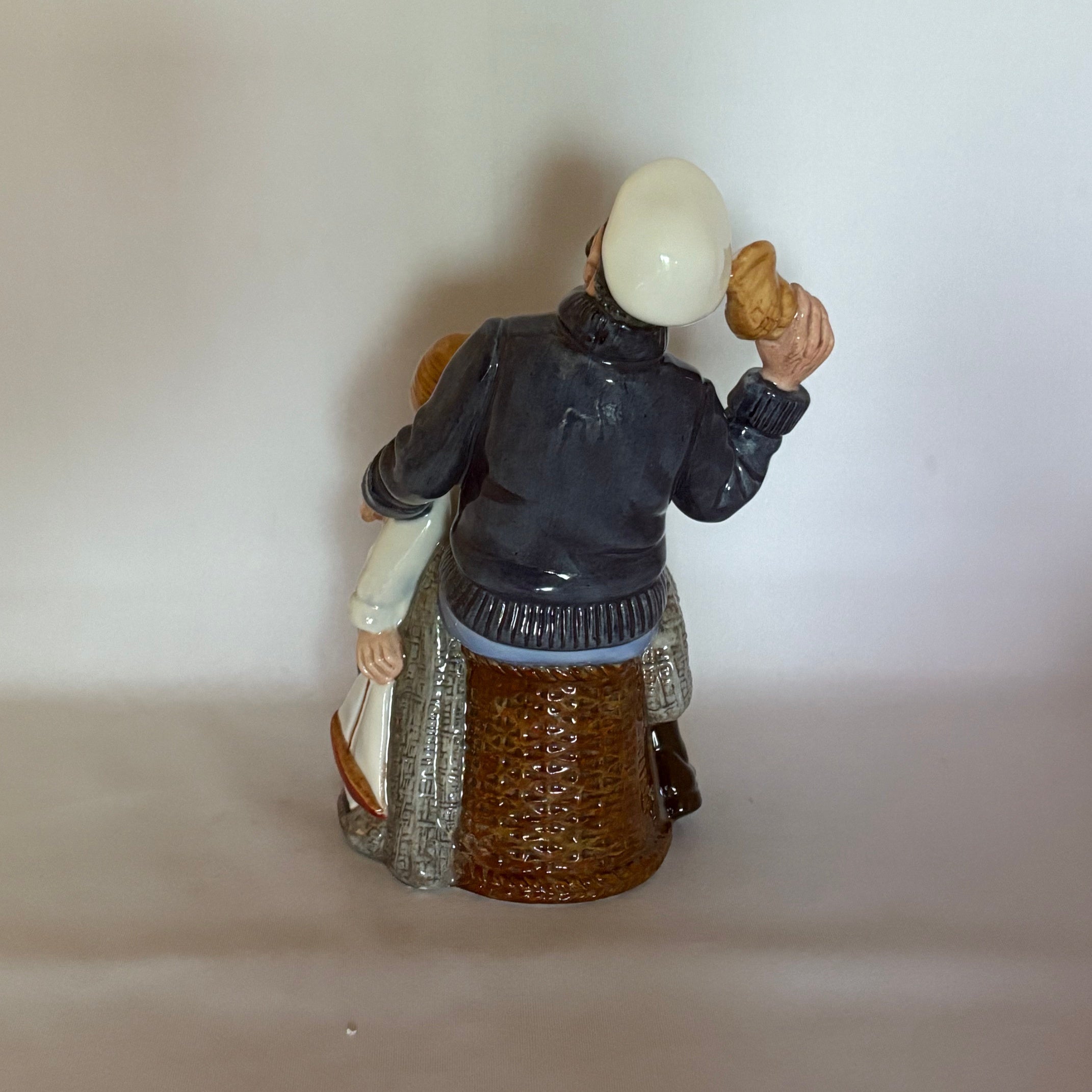 Royal Doulton Figurine Song of the Sea HN2729