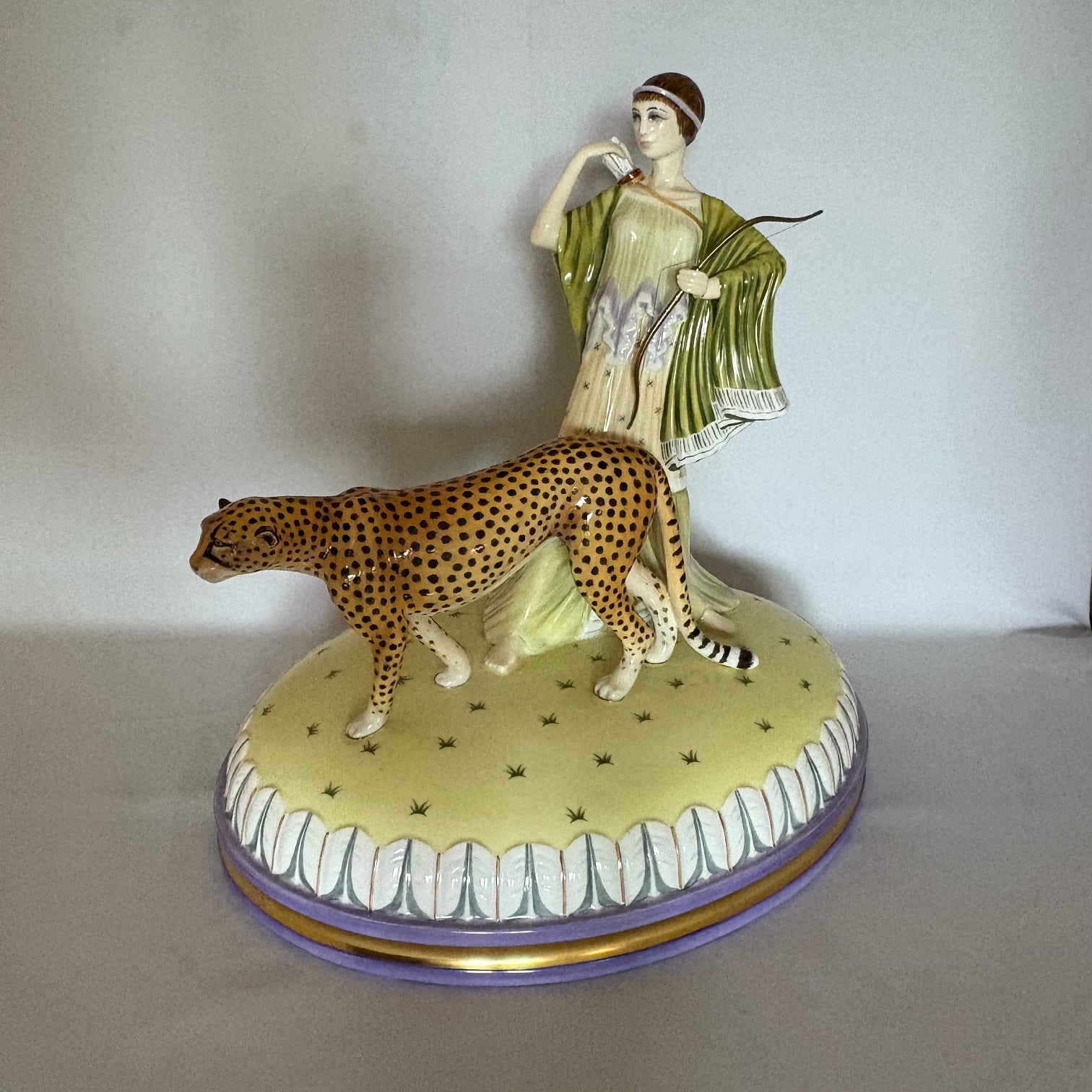 Royal Doulton Figurine Diana The Huntress HN2829 - Willliam Cross 