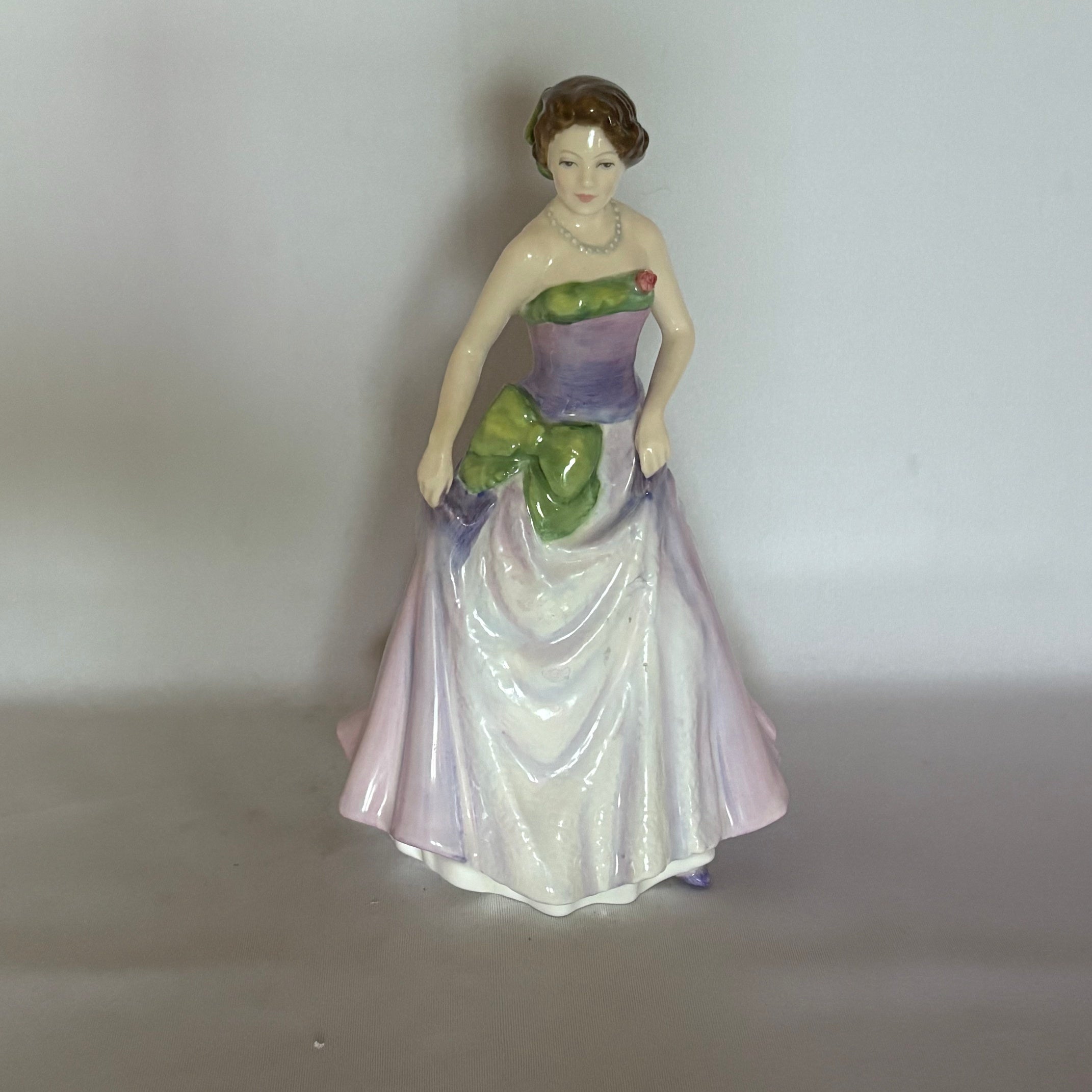 Royal Doulton Figurine Jessica HN3850 - William Cross