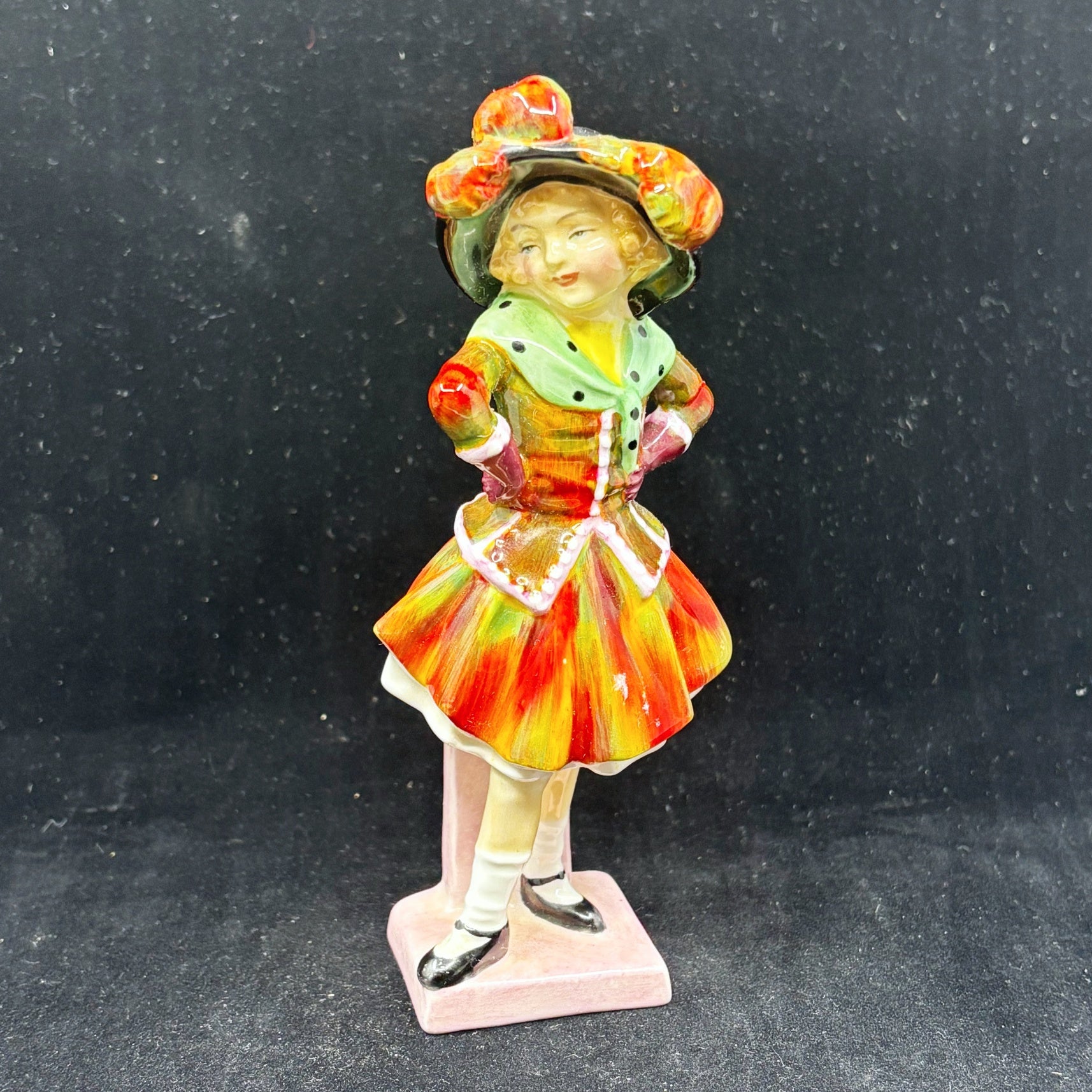 Royal Doulton Figurine Pearly Girl HN2036 - William Cross