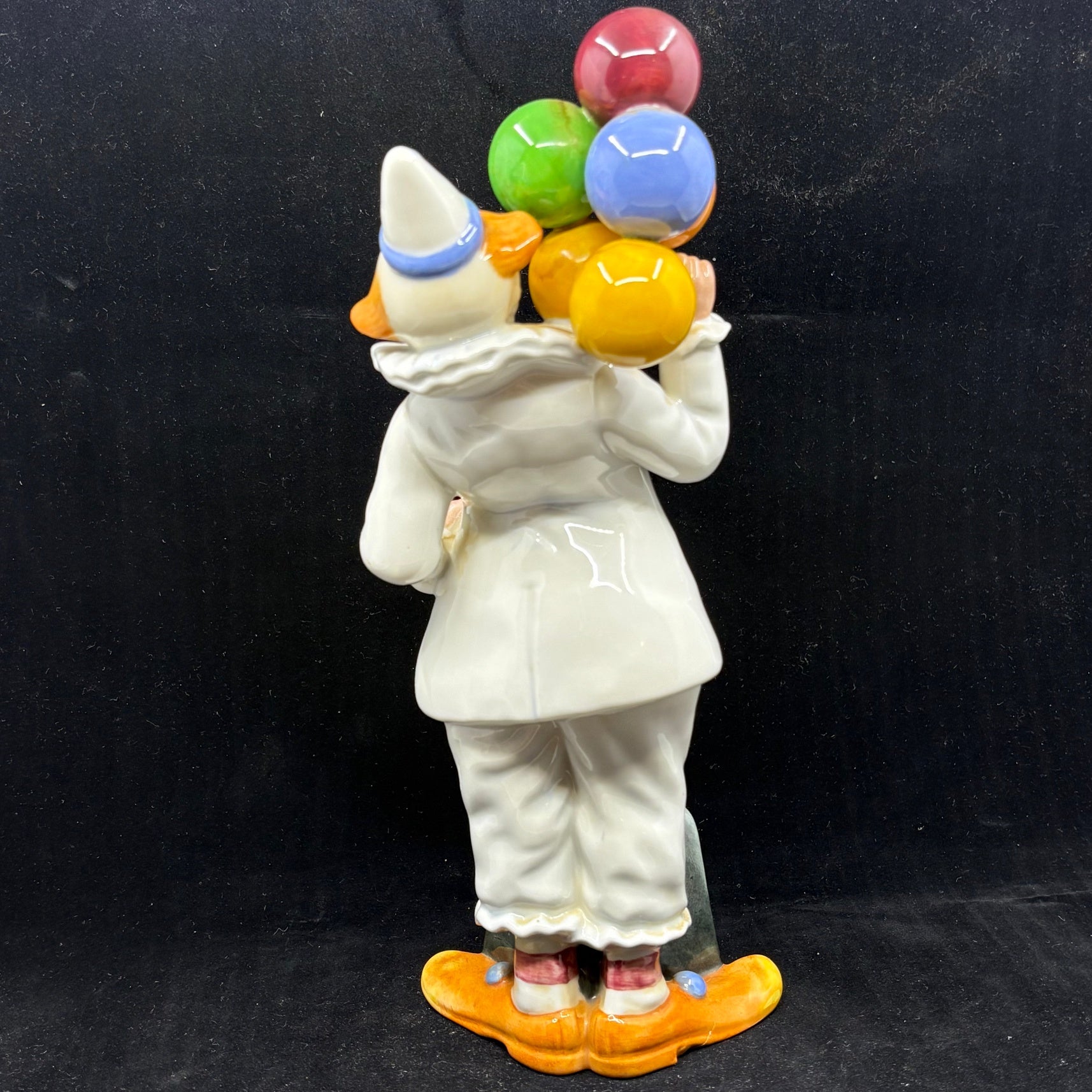 Royal Doulton Figurine Balloon Clown HN2894 - William Cross