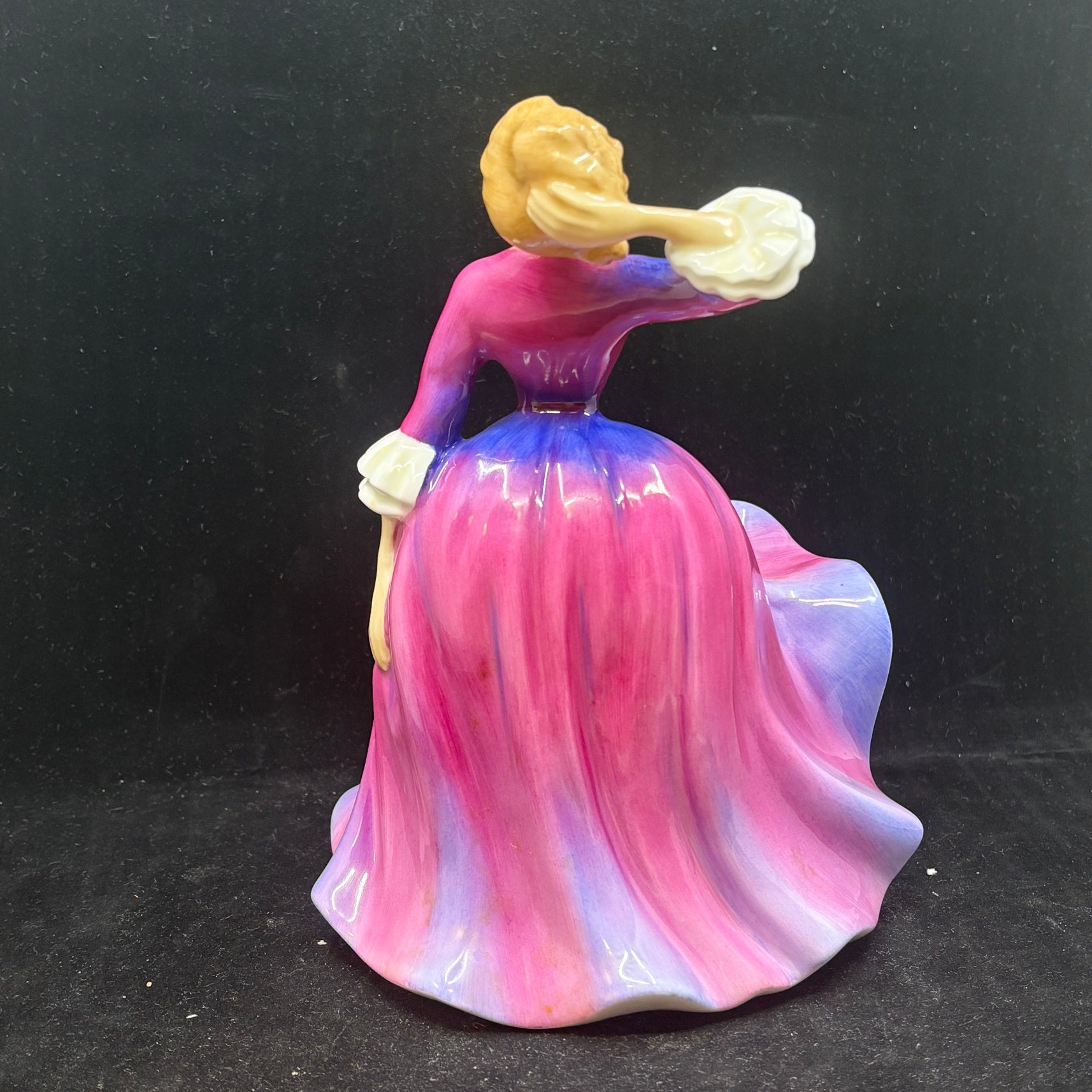 Royal Doulton Figurine Melissa HN2467 (1981-1994) - 6.75" Figurine