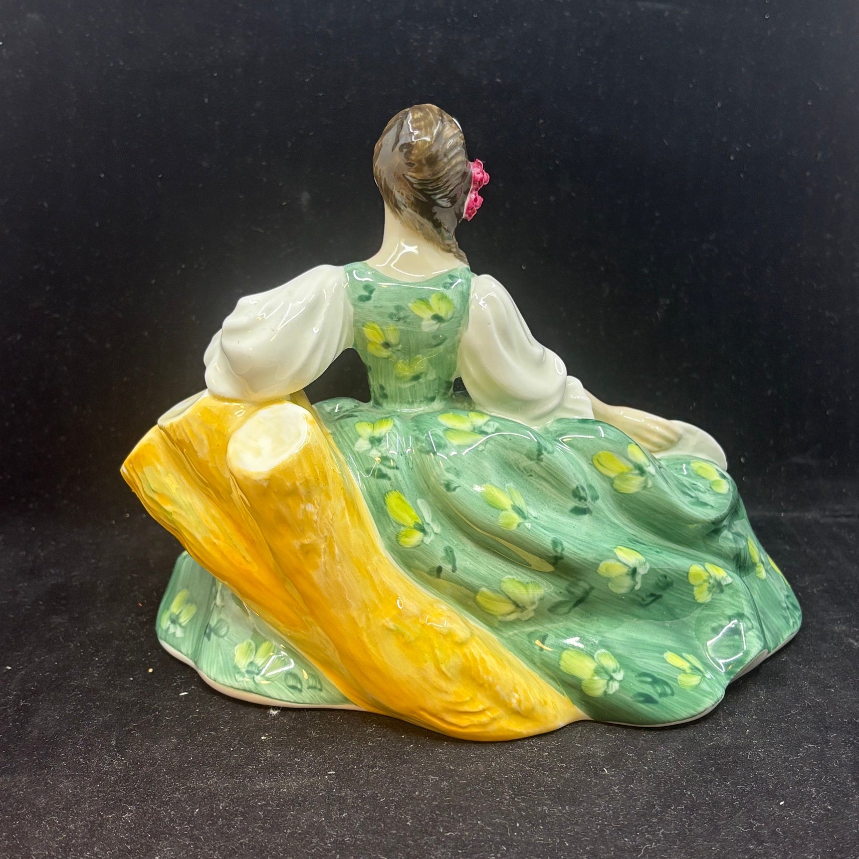 Royal Doulton Figurine Elyse HN2474 (1986-1999) - 5.75" Figurine - William Cross