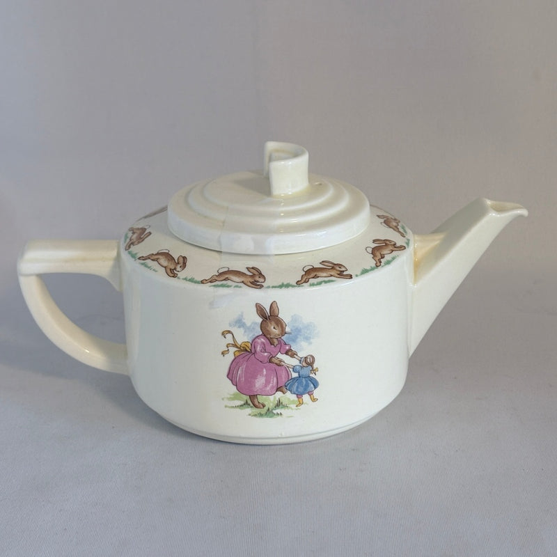 Playing with Dolls & Prams Tea Pot Royal Doulton Bunnykins
