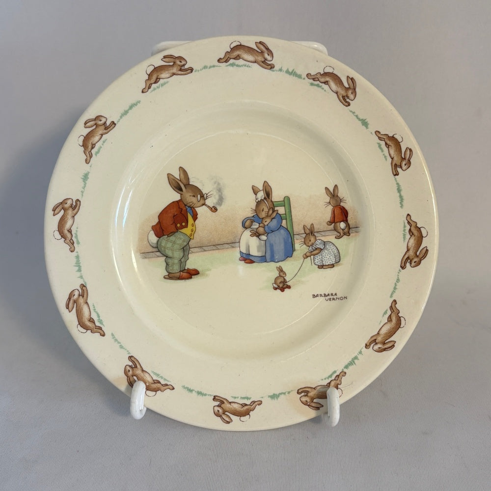 Feeding the baby Plate Royal Doulton Bunnykins