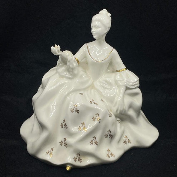 Royal Doulton Figurine Antoinette HN2326 - William Cross