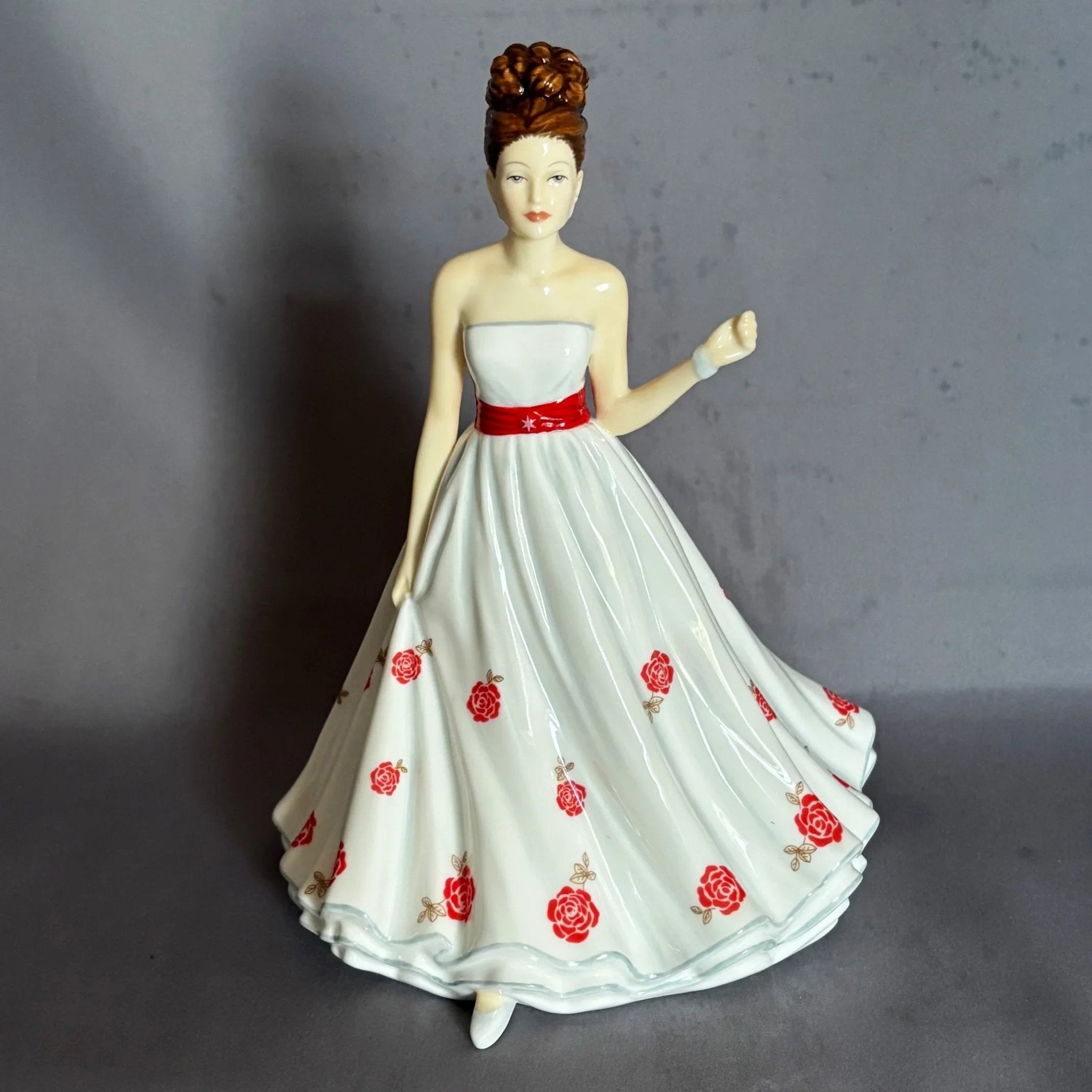 Royal Doulton Figurine Alison HN5564 - William Cross