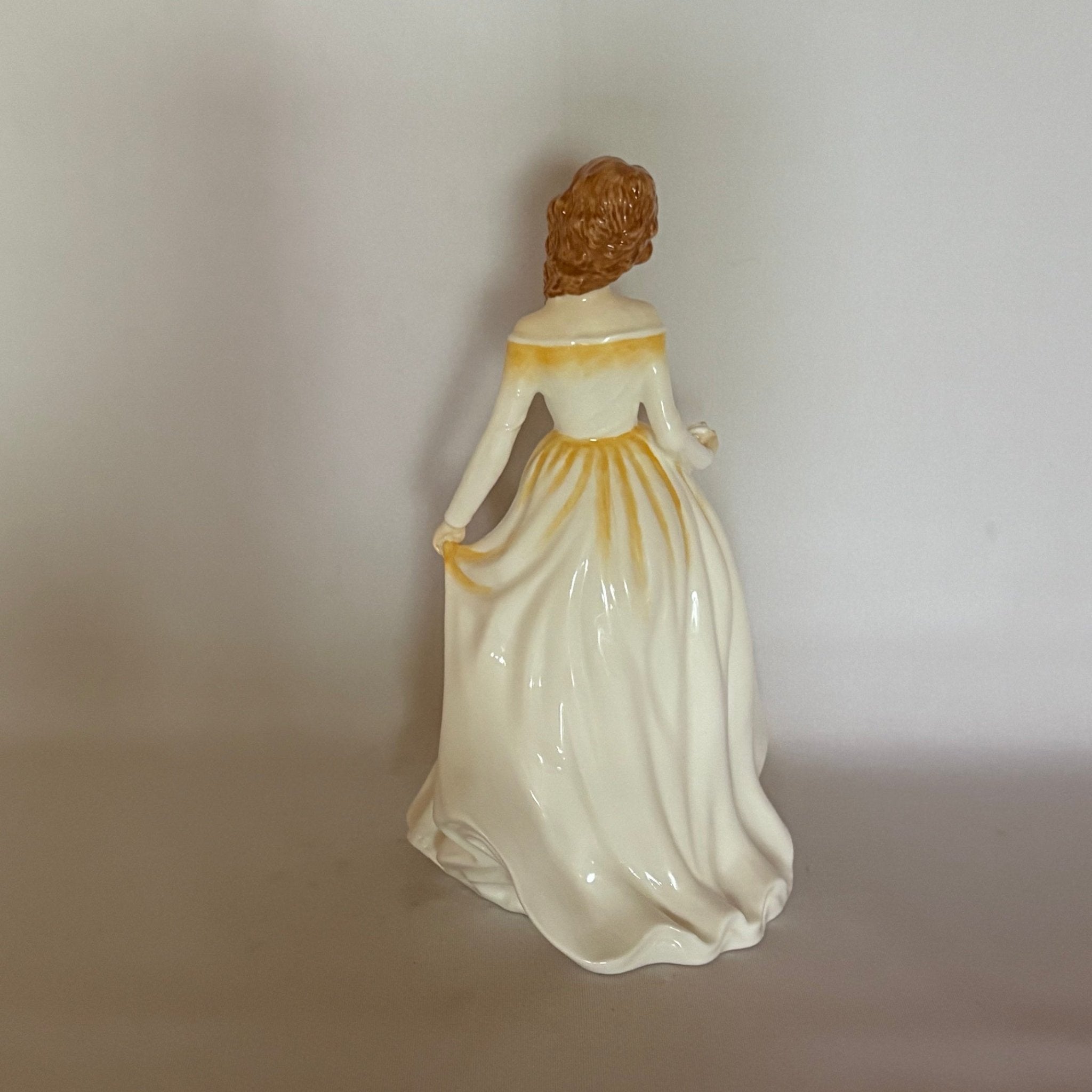 Royal Doulton Figurine Amber HN4125 - William Cross