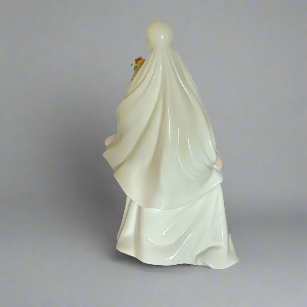 Royal Doulton Figurine Bride HN2873 - William Cross