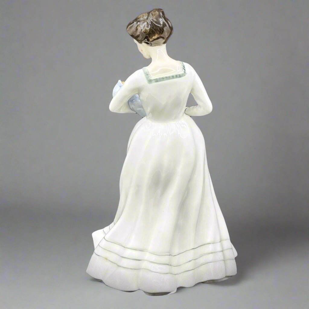 Royal Doulton Figurine Christening Day HN3210 - William Cross