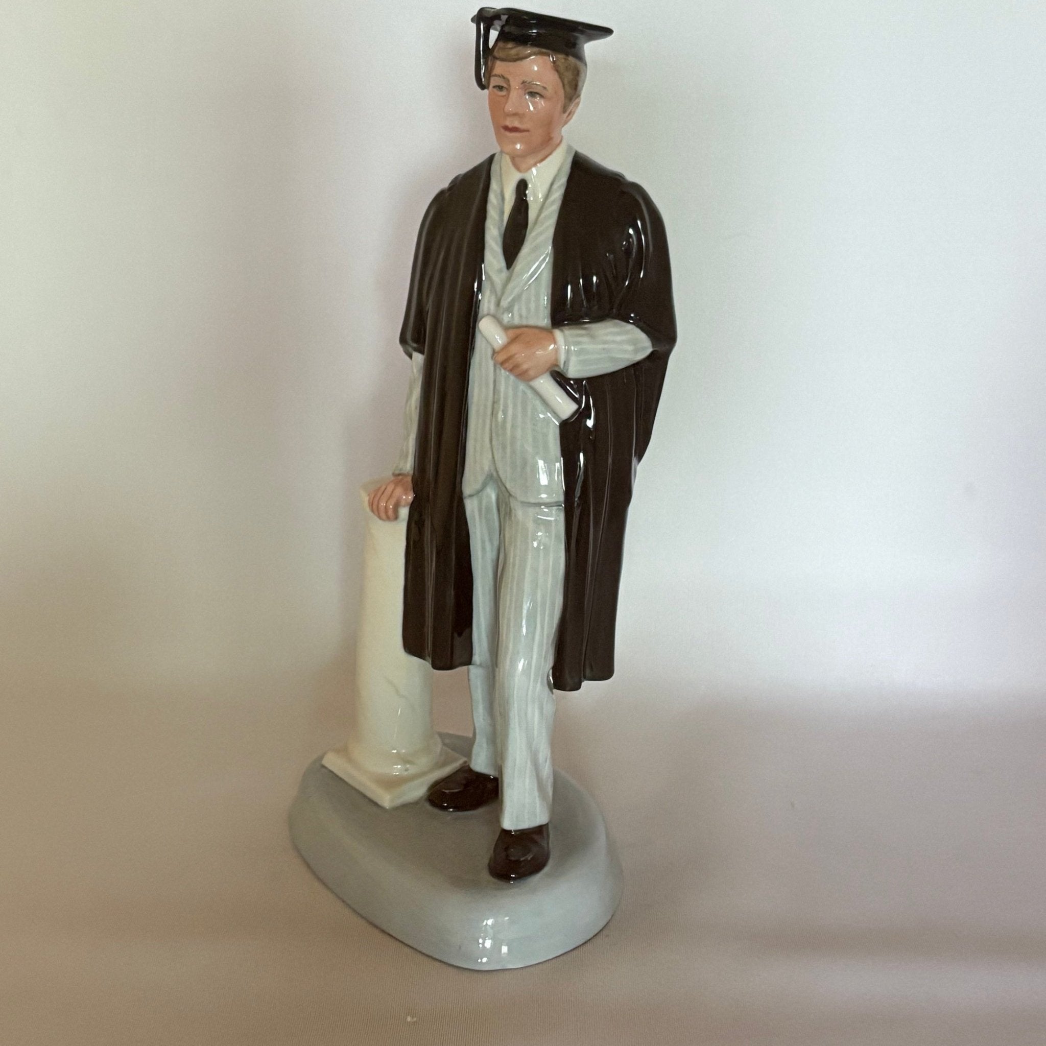 Royal Doulton Figurine Graduate, Male HN3017 - William Cross