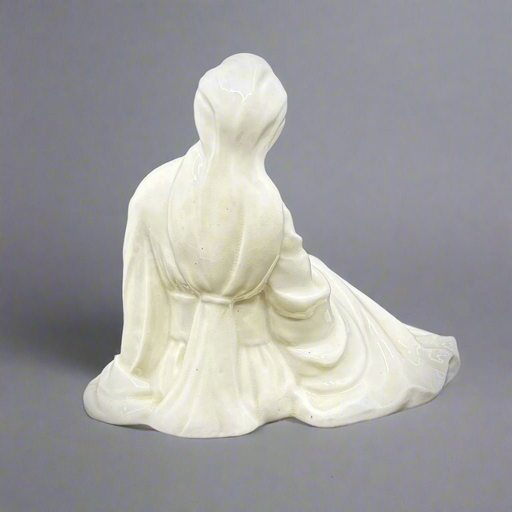 Royal Doulton Figurine Japanese Fan HN399 - William Cross
