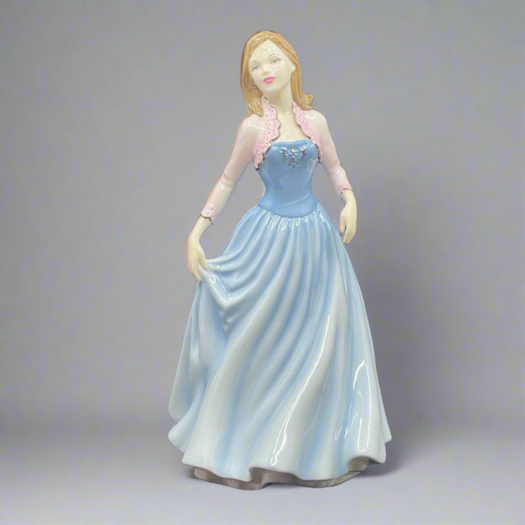 Royal Doulton Figurine Lucette HN4728 - William Cross