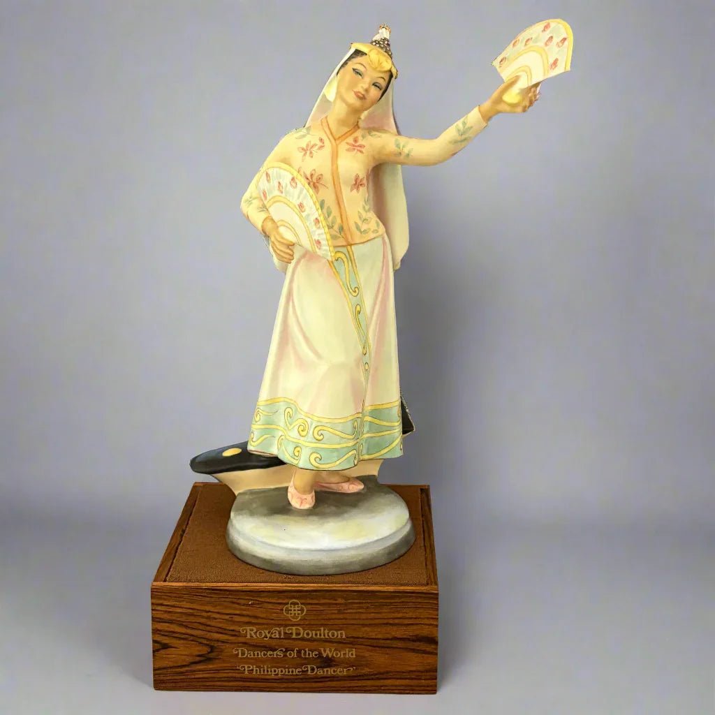 Royal Doulton Figurine Phillipine Dancer HN2439 - William Cross