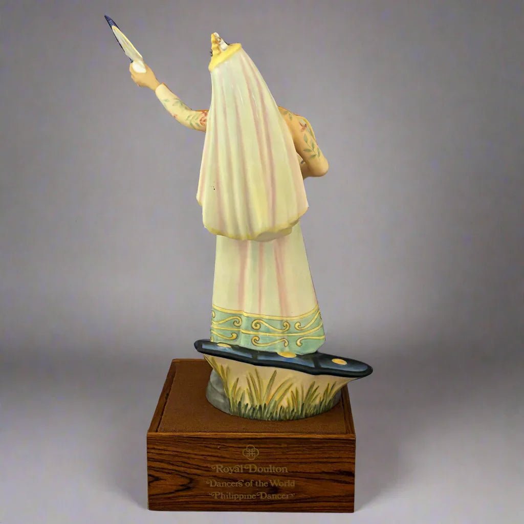 Royal Doulton Figurine Phillipine Dancer HN2439 - William Cross