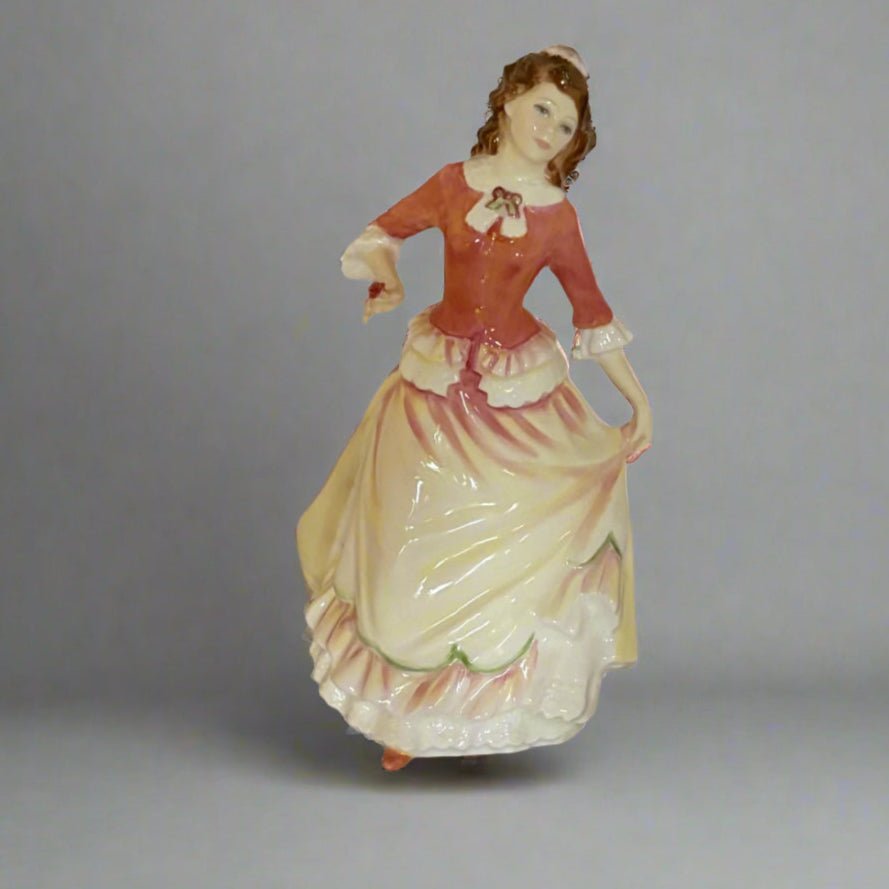 Royal Doulton Figurine Susan HN3871 - William Cross