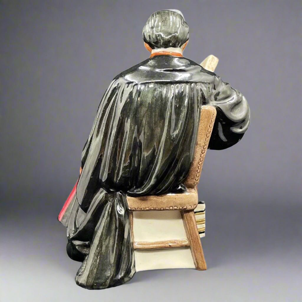 Royal Doulton Figurine The Professor HN2281 - William Cross
