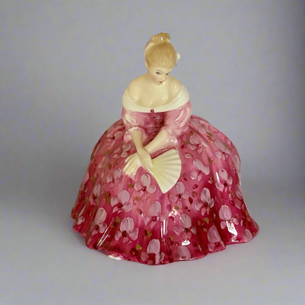Royal Doulton Figurine Victoria HN2471 - William Cross